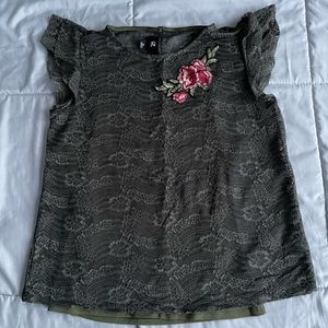 IZ BYER green lace babydoll top with pink floral appliqué, size medium